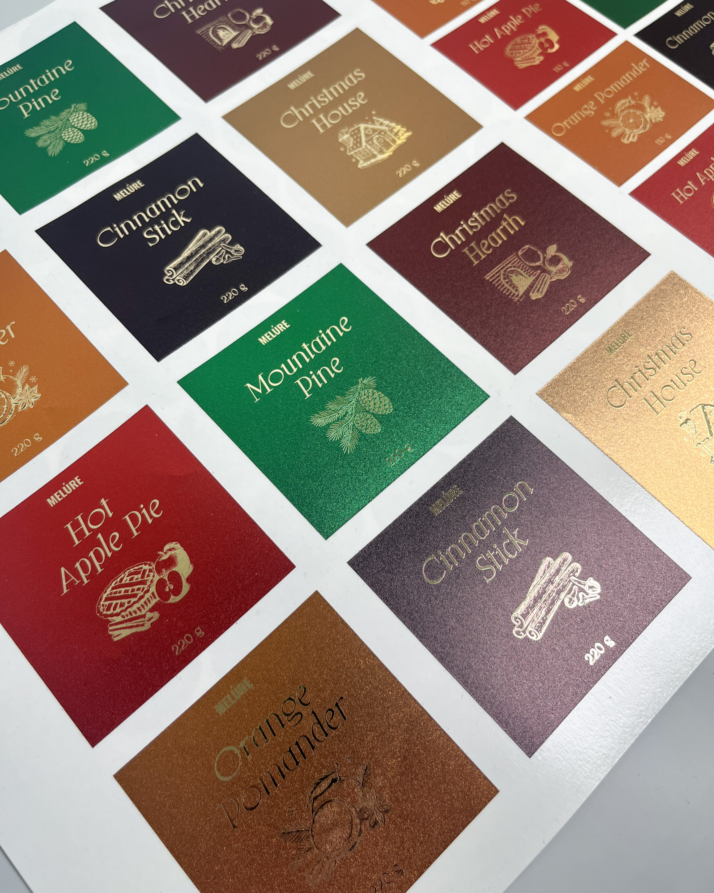 Наклейка | На аркуші Наклейка | На аркуші